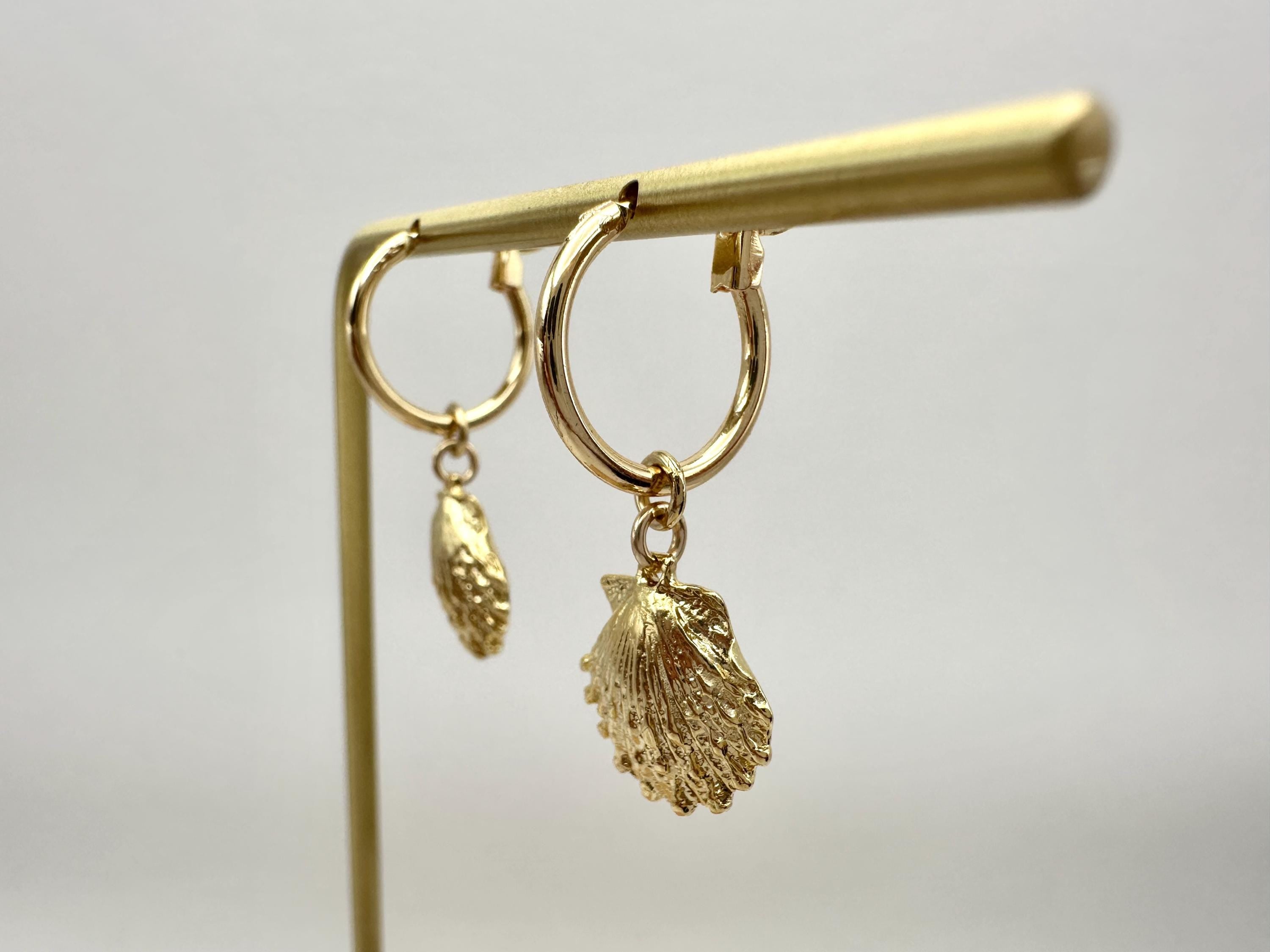 Medium Sunrise Scallop Shell Charm 18K Gold Filled Hoop Earrings