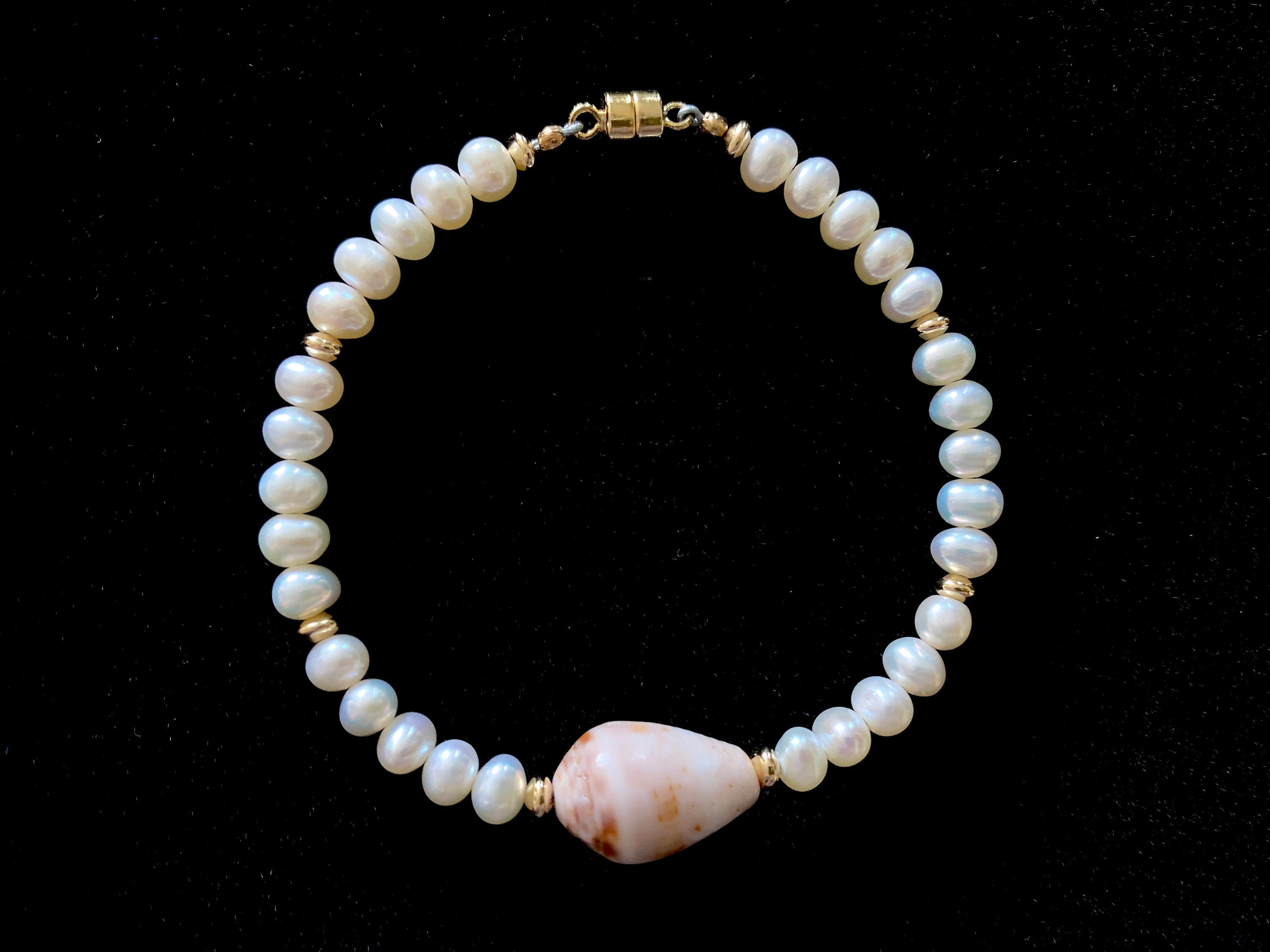 White Freshwater Pearl and Hawaiian Cone Shell Beaded Bracelet