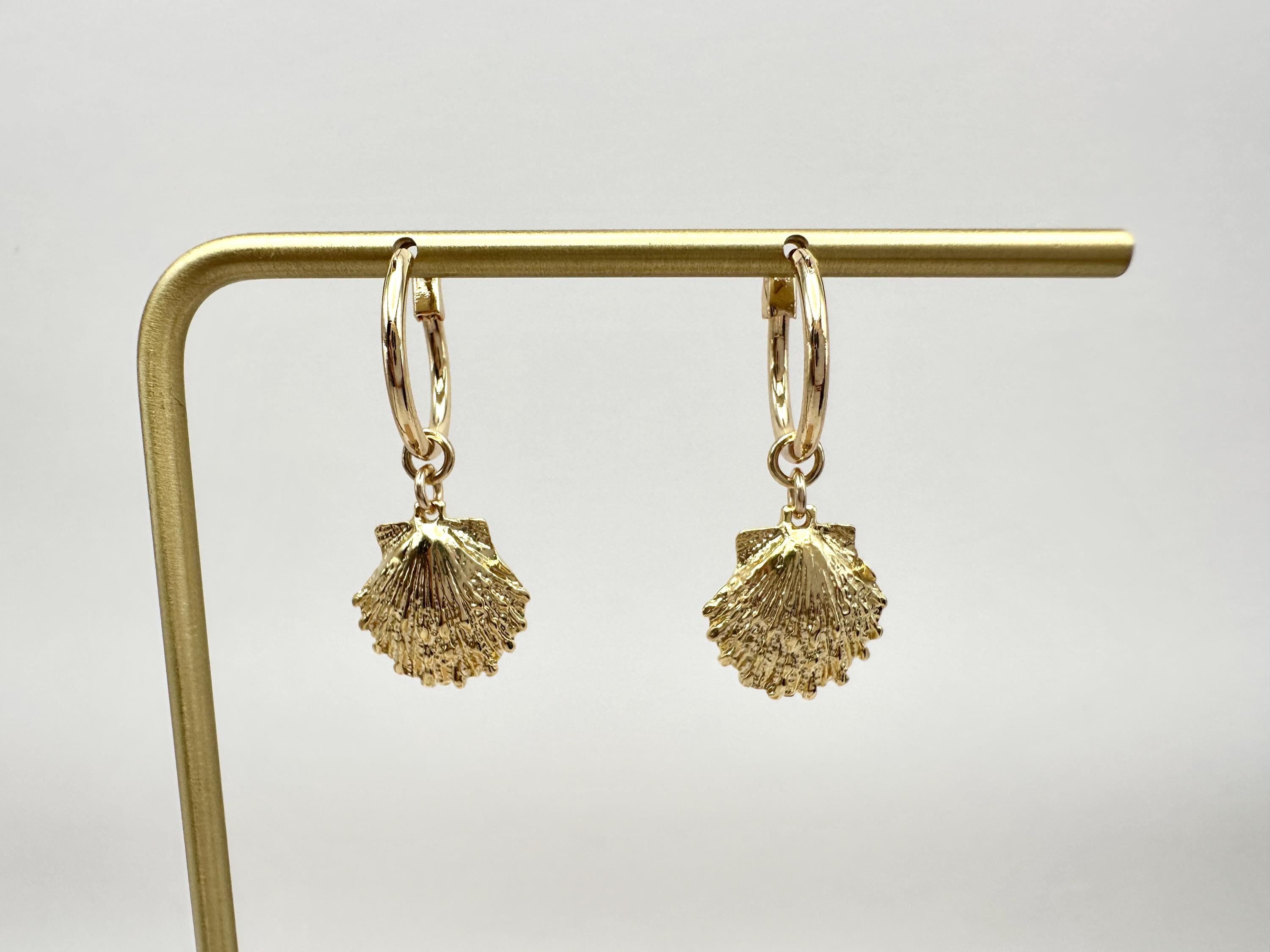 Medium Sunrise Scallop Shell Charm 18K Gold Filled Hoop Earrings