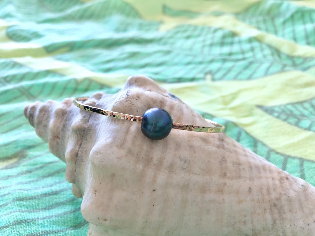 Hammered Bangle with a Single Freshwater Pearl