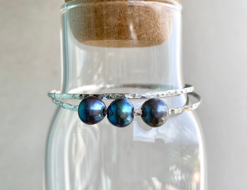 Triple Peacock Blue Freshwater Pearl Hammered Bangle