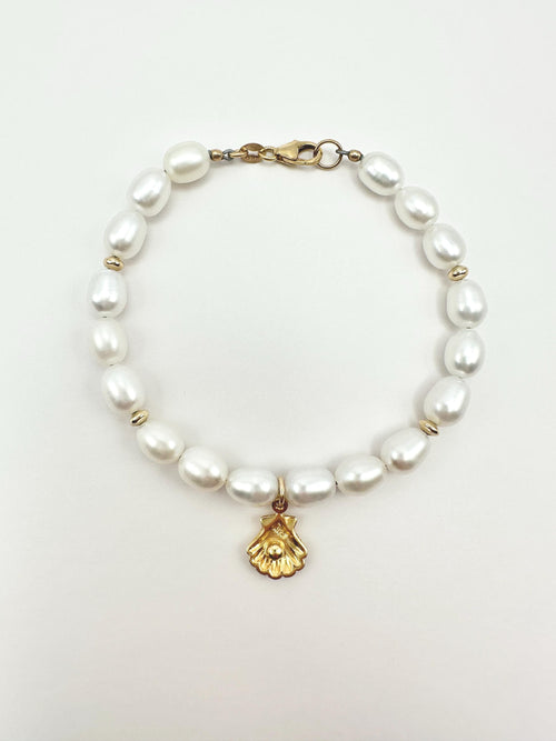 White Freshwater Pearl Bracelet with Reversible Scallop and Pearl Charm