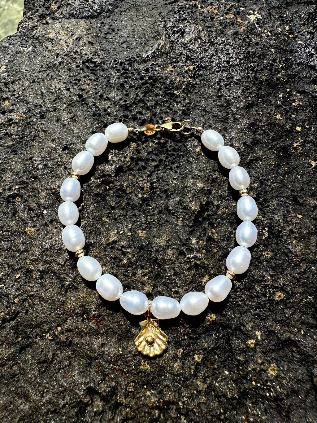 White Freshwater Pearl Bracelet with Reversible Clam and Pearl Charm