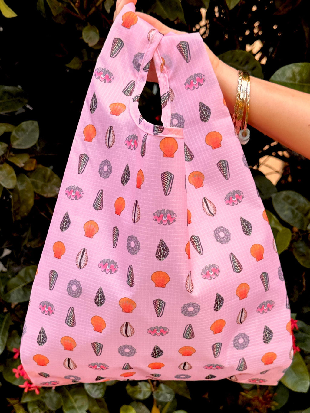 Seashell or Hibiscus Flower Pattern Print Ripstop Nylon Lightweight Foldable Tote Bag