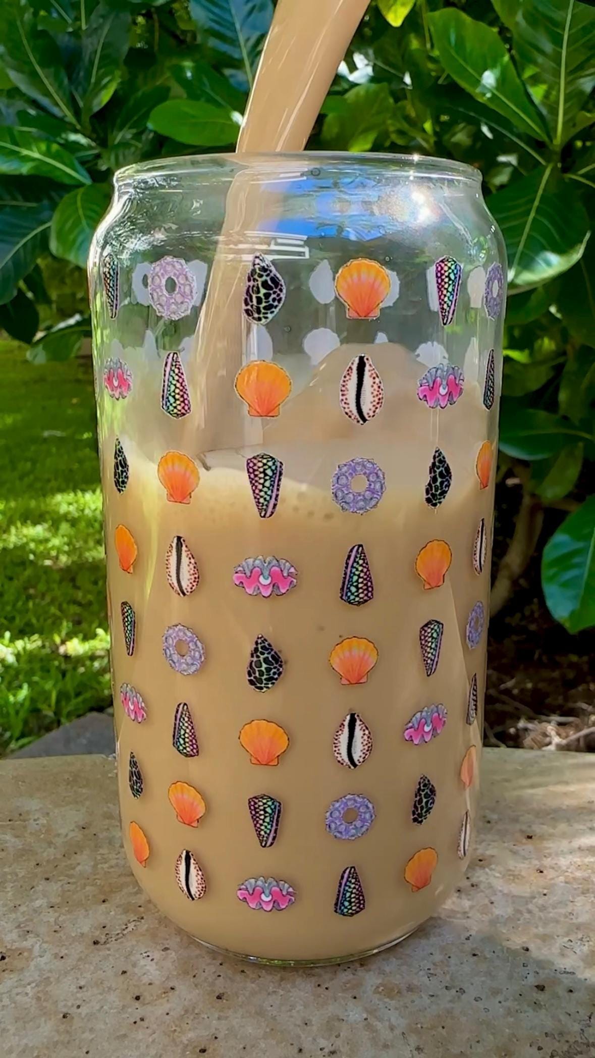 Seashell Pattern Glass Can Shaped Drinking Tumbler (16 oz Cup)